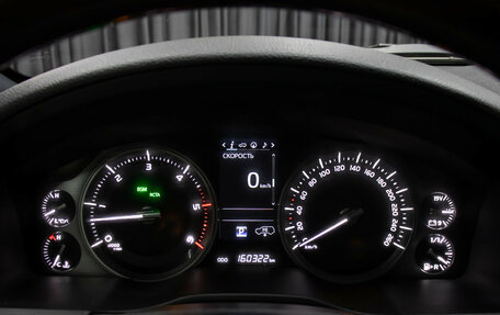 Toyota Land Cruiser 200, 2018 год, 7 298 000 рублей, 13 фотография