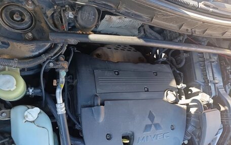 Mitsubishi Outlander III рестайлинг 3, 2010 год, 1 200 000 рублей, 7 фотография