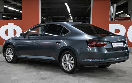 Skoda Superb III рестайлинг, 2018 год, 1 898 000 рублей, 7 фотография