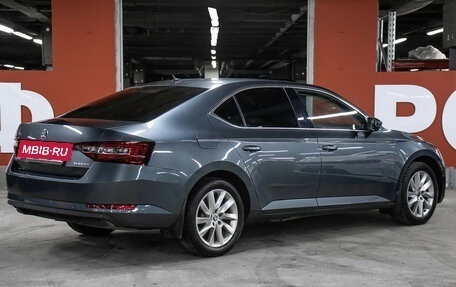 Skoda Superb III рестайлинг, 2018 год, 1 898 000 рублей, 5 фотография