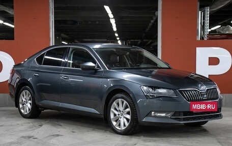 Skoda Superb III рестайлинг, 2018 год, 1 898 000 рублей, 3 фотография