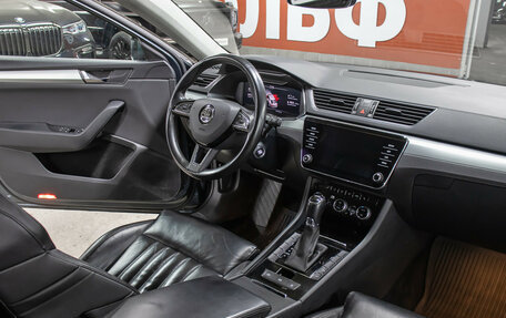 Skoda Superb III рестайлинг, 2018 год, 1 898 000 рублей, 11 фотография