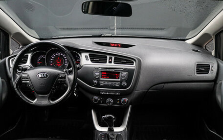 KIA cee'd III, 2015 год, 1 220 000 рублей, 9 фотография