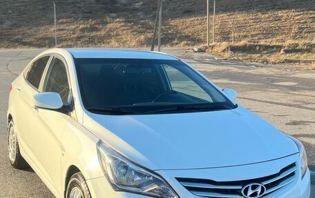 Hyundai Solaris II рестайлинг, 2016 год, 1 280 000 рублей, 1 фотография