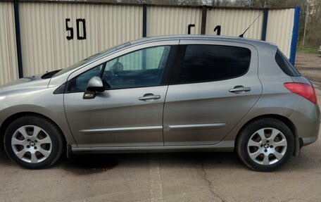 Peugeot 308 II, 2011 год, 650 000 рублей, 1 фотография