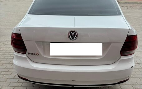 Volkswagen Polo VI (EU Market), 2018 год, 800 000 рублей, 4 фотография