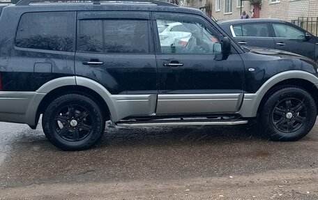 Mitsubishi Pajero III рестайлинг, 2003 год, 850 000 рублей, 3 фотография