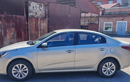 KIA Rio IV, 2017 год, 1 390 000 рублей, 2 фотография