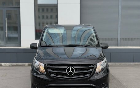 Mercedes-Benz Vito, 2018 год, 3 540 000 рублей, 2 фотография