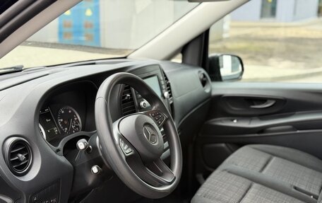 Mercedes-Benz Vito, 2018 год, 3 540 000 рублей, 25 фотография