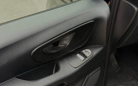 Mercedes-Benz Vito, 2018 год, 3 540 000 рублей, 24 фотография