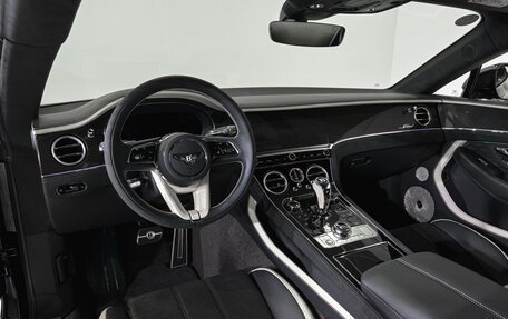 Bentley Continental GT, 2025 год, 31 000 000 рублей, 26 фотография