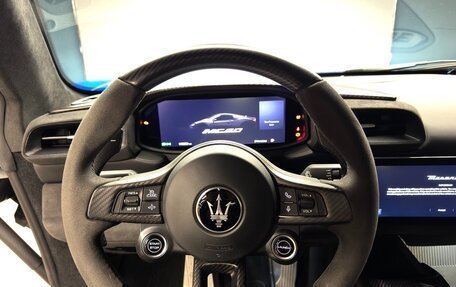 Maserati MC20, 2022 год, 20 500 000 рублей, 16 фотография
