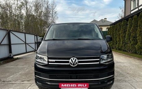 Volkswagen Multivan T6 рестайлинг, 2019 год, 5 100 000 рублей, 2 фотография