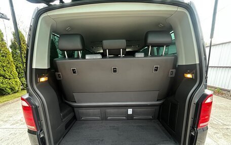 Volkswagen Multivan T6 рестайлинг, 2019 год, 5 100 000 рублей, 18 фотография