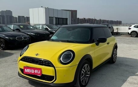 MINI Hatch, 2025 год, 3 700 000 рублей, 2 фотография
