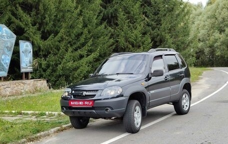 Chevrolet Niva I рестайлинг, 2010 год, 750 000 рублей, 5 фотография