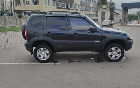 Chevrolet Niva I рестайлинг, 2010 год, 750 000 рублей, 19 фотография