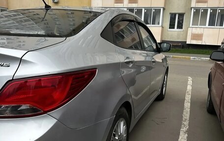 Hyundai Solaris II рестайлинг, 2014 год, 1 050 000 рублей, 4 фотография