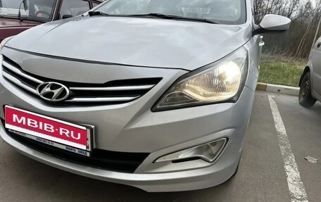 Hyundai Solaris II рестайлинг, 2014 год, 1 050 000 рублей, 3 фотография