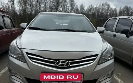 Hyundai Solaris II рестайлинг, 2014 год, 1 050 000 рублей, 2 фотография