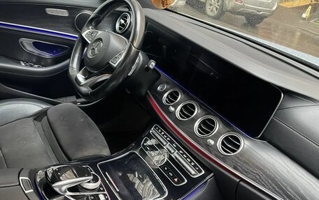 Mercedes-Benz E-Класс, 2016 год, 2 650 000 рублей, 8 фотография