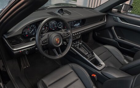 Porsche 911, 2022 год, 16 000 000 рублей, 14 фотография