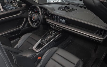 Porsche 911, 2022 год, 16 000 000 рублей, 26 фотография