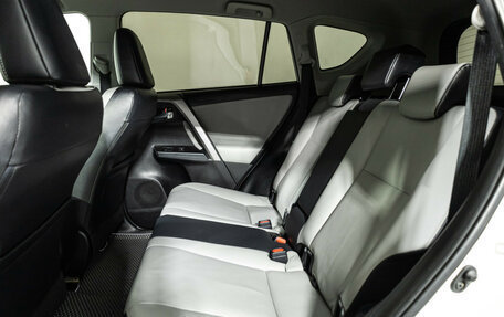 Toyota RAV4, 2016 год, 2 449 700 рублей, 10 фотография