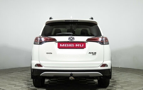 Toyota RAV4, 2016 год, 2 449 700 рублей, 6 фотография