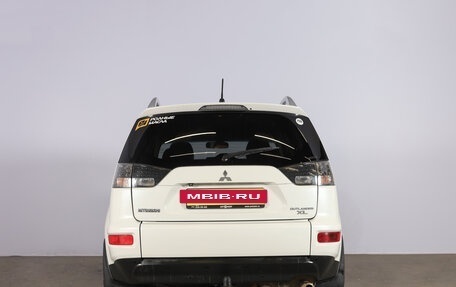 Mitsubishi Outlander III рестайлинг 3, 2010 год, 1 409 000 рублей, 6 фотография