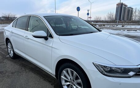 Volkswagen Passat B8 рестайлинг, 2016 год, 1 600 000 рублей, 10 фотография
