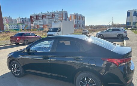 Hyundai Solaris II рестайлинг, 2018 год, 1 200 000 рублей, 3 фотография