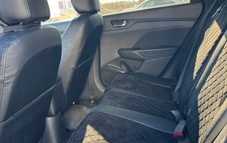 Hyundai Solaris II рестайлинг, 2018 год, 1 200 000 рублей, 8 фотография