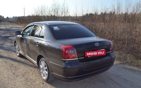 Toyota Avensis III рестайлинг, 2007 год, 930 000 рублей, 3 фотография
