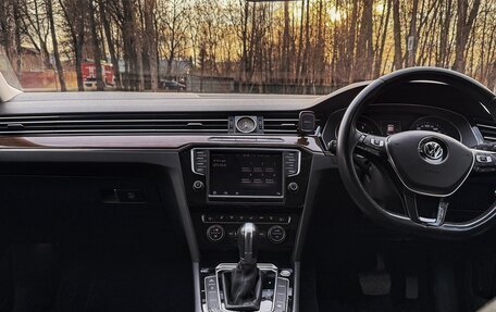 Volkswagen Passat B8 рестайлинг, 2015 год, 1 750 000 рублей, 14 фотография