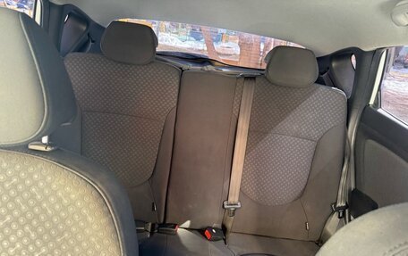 Hyundai Solaris II рестайлинг, 2012 год, 620 000 рублей, 10 фотография