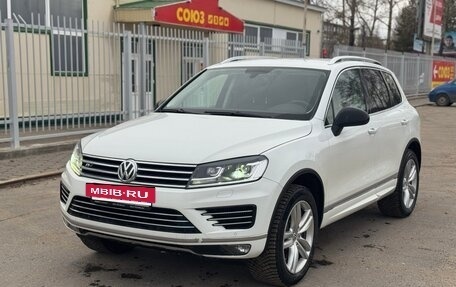 Volkswagen Touareg III, 2017 год, 2 950 000 рублей, 2 фотография