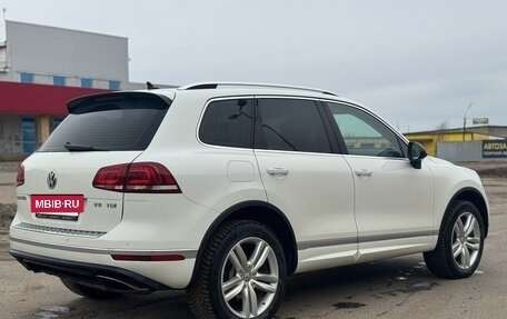 Volkswagen Touareg III, 2017 год, 2 950 000 рублей, 5 фотография