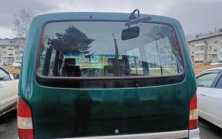 SsangYong Istana, 1997 год, 400 000 рублей, 2 фотография