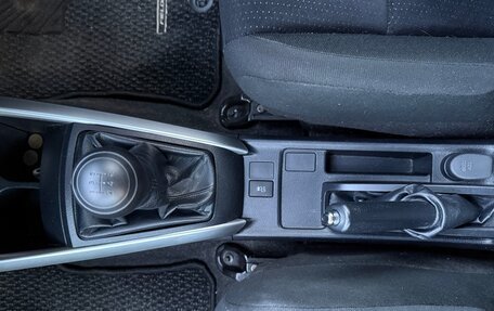 Toyota Corolla, 2015 год, 1 300 000 рублей, 24 фотография