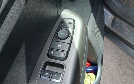 KIA Sportage IV рестайлинг, 2018 год, 1 750 000 рублей, 10 фотография