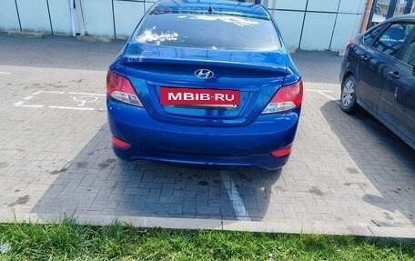 Hyundai Solaris II рестайлинг, 2012 год, 570 000 рублей, 3 фотография