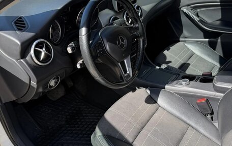 Mercedes-Benz GLA, 2014 год, 1 500 000 рублей, 11 фотография