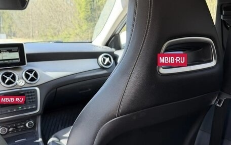 Mercedes-Benz GLA, 2014 год, 1 500 000 рублей, 14 фотография