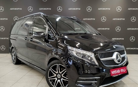 Mercedes-Benz Vito, 2019 год, 5 000 000 рублей, 3 фотография