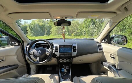 Mitsubishi Outlander III рестайлинг 3, 2007 год, 1 050 000 рублей, 5 фотография