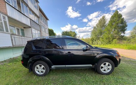 Mitsubishi Outlander III рестайлинг 3, 2007 год, 1 050 000 рублей, 2 фотография