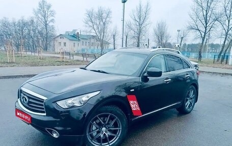 Infiniti FX II, 2012 год, 1 910 000 рублей, 1 фотография