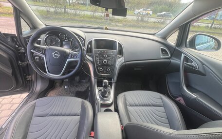 Opel Astra J, 2014 год, 850 000 рублей, 14 фотография